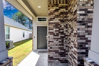 Building Photo - 7138 Clearwater Cv Dr