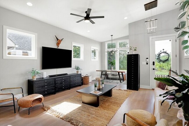 Building Photo - Like New Beautiful 4 Bedroom With Finished...