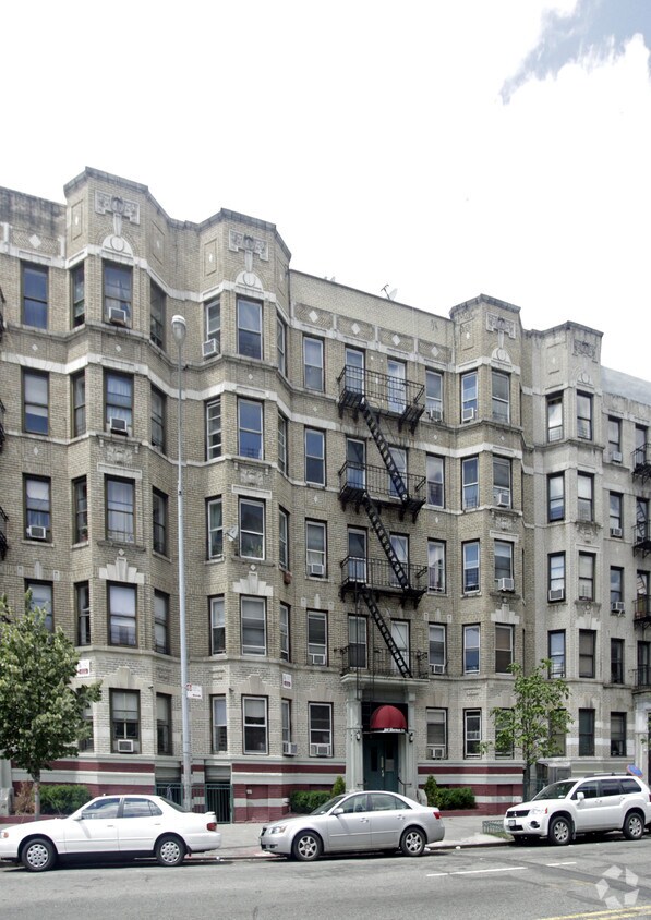 Building Photo - 164 Sherman Ave