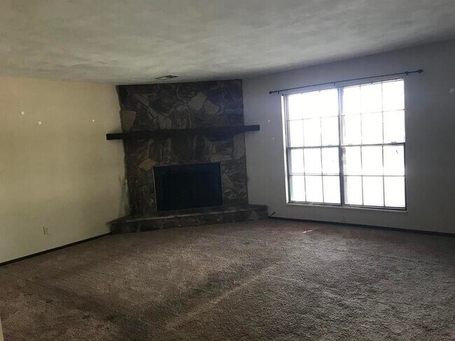 Foto del edificio - 319 Campus Dr