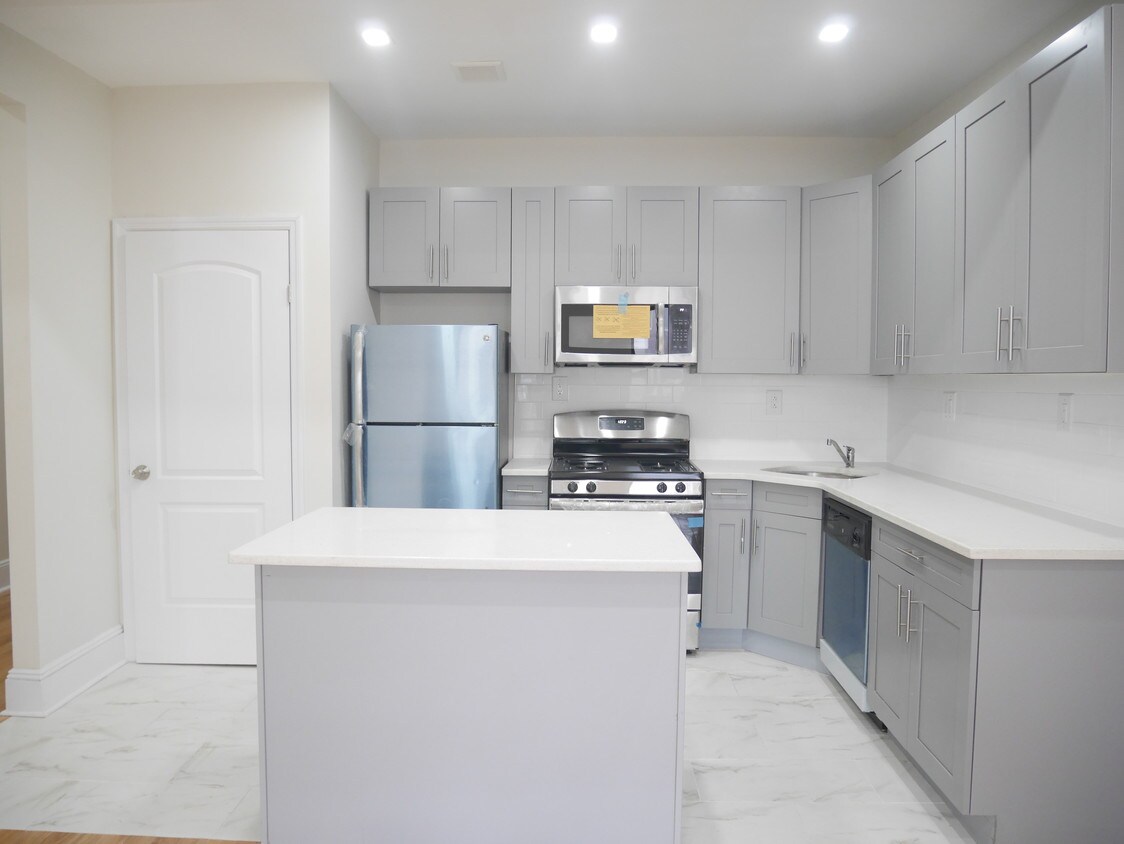 kitchen island - 601 W 180th St