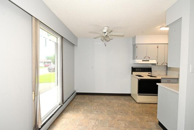Building Photo - 2 bedroom in Prince George BC V2M 3A2