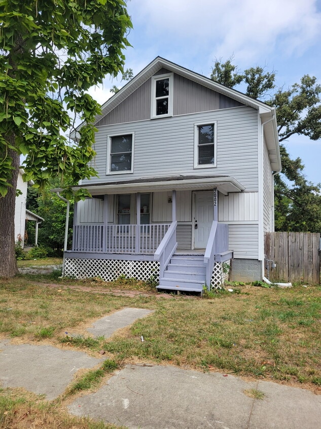 Foto principal - 2002 Minnesota Ave