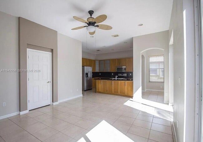 Foto del edificio - 19416 SW 25th Ct