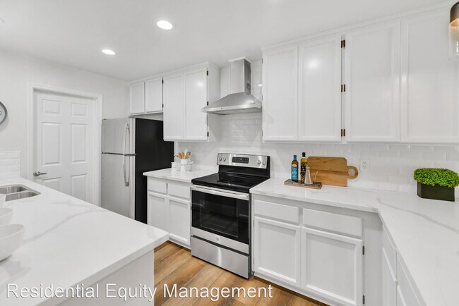 Foto del edificio - 2 br, 2 bath House - 3557 Montclair Road
