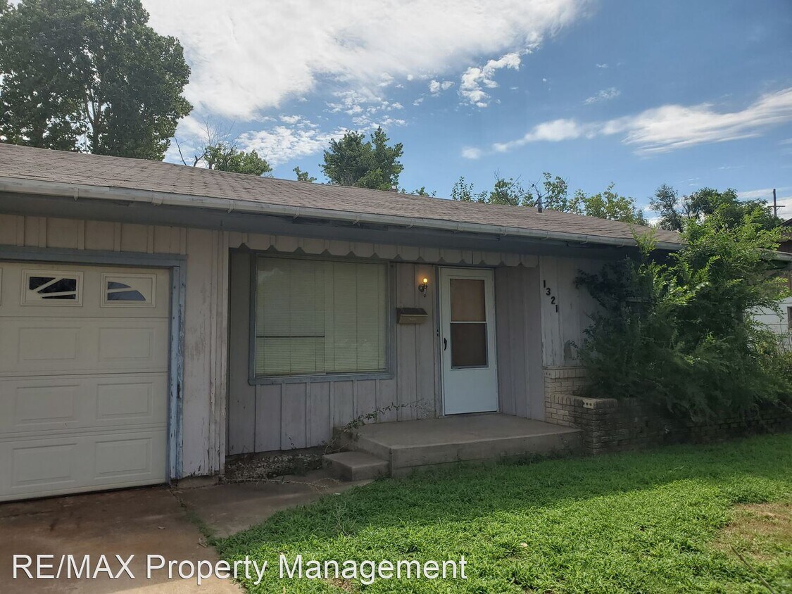 Primary Photo - 3 br, 1 bath House - 1321 N. 11th