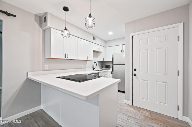 Foto del edificio - 3131 W Cochise Dr