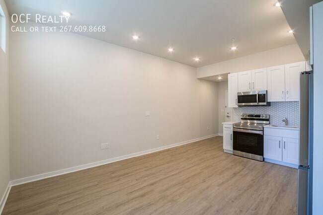 Building Photo - 1330-34 S Patton St