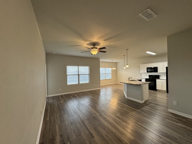 Foto del edificio - 612 Parkfield Ln