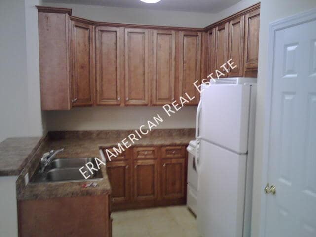 Building Photo - 96 2nd Ave