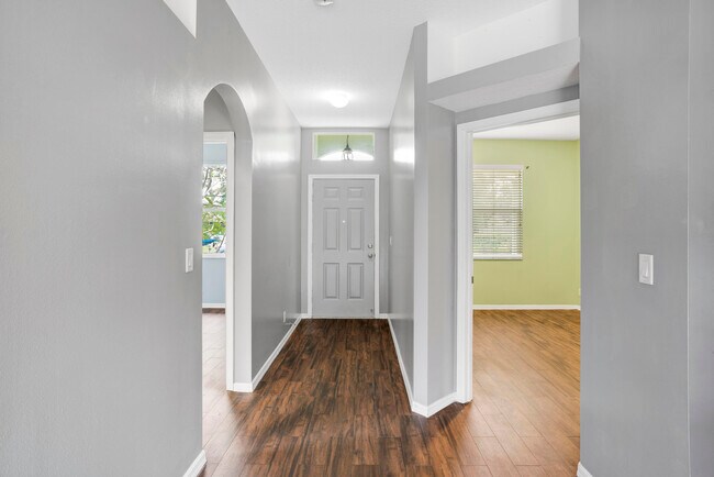 Foto del edificio - 633 SW Grove Ave