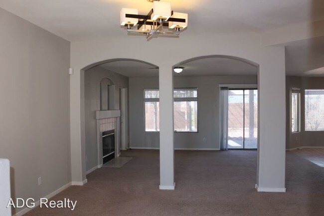 Building Photo - 5 br, 3.5 bath House - 3979 Lilac Haze St