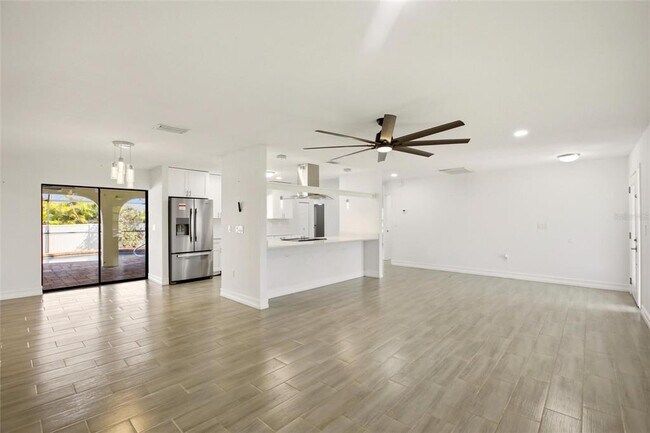 Foto del edificio - 176 N Waterway Dr NW