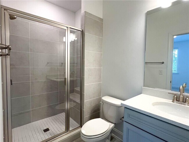 Building Photo - 6605 Beacon Dr