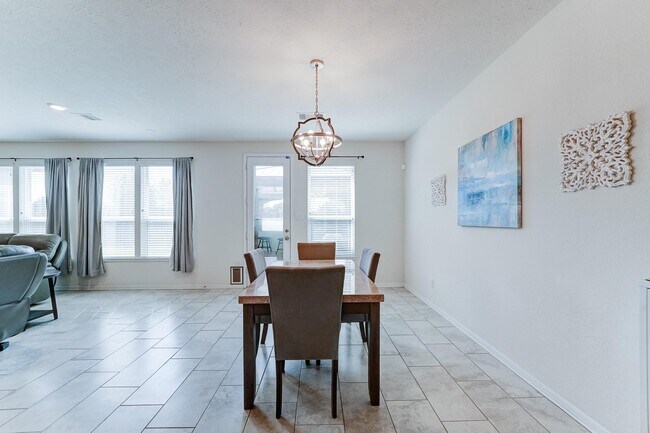 Foto del edificio - 1502 Wheatley Hill Ln