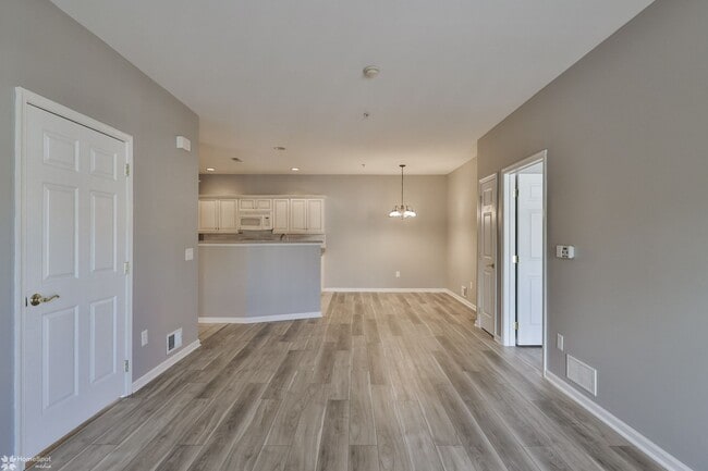 Building Photo - 2 bedroom condo at Country Classics at Morgan Hill