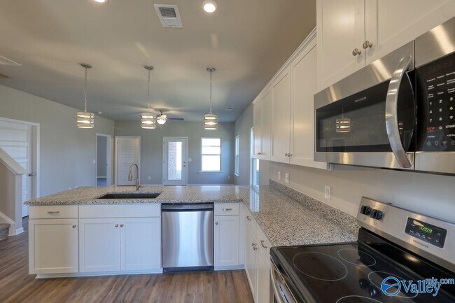 Building Photo - 116 Morning Dew Rd