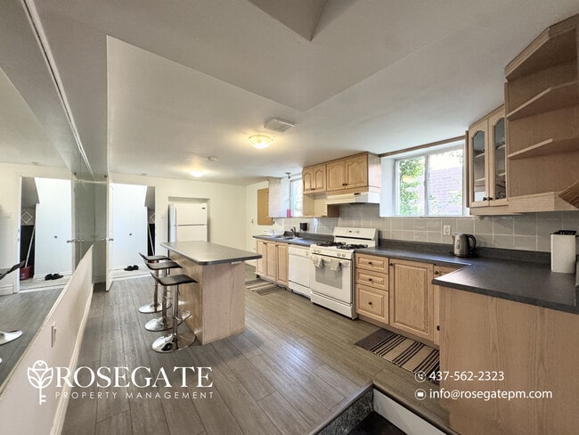 Building Photo - Spacious Open-Concept Studio Basement Apartment with Outdoor Space – Mississauga