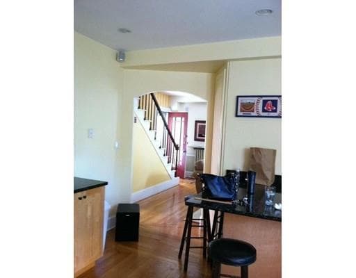 Building Photo - 3 Eastbourne St