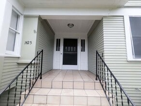 Building Photo - 1421 Kellam Ave