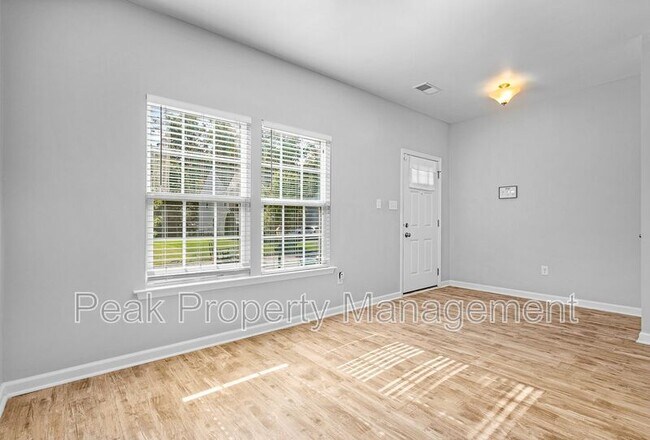 Building Photo - 8843 Proctors Run Dr