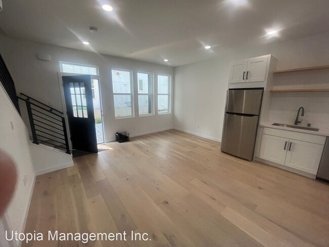 Building Photo - 2 br, 1.5 bath House - 7555-B 15th Ave SW