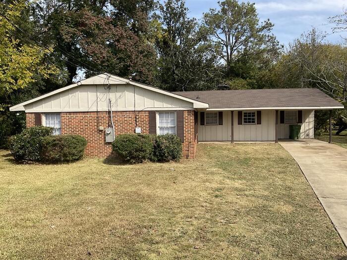 1701 Longmeadow Dr, Montgomery, AL 36106 House Rental in Montgomery