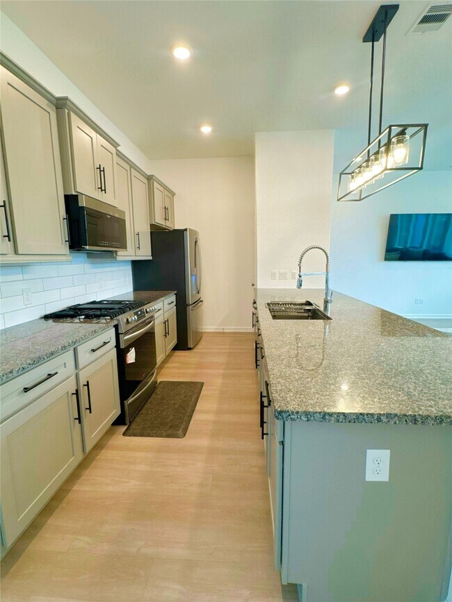 Foto del edificio - 4015 Champlain Wy