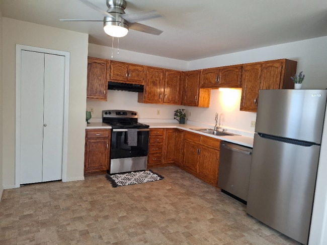 Photo - 3026 N Prospect St Apartment