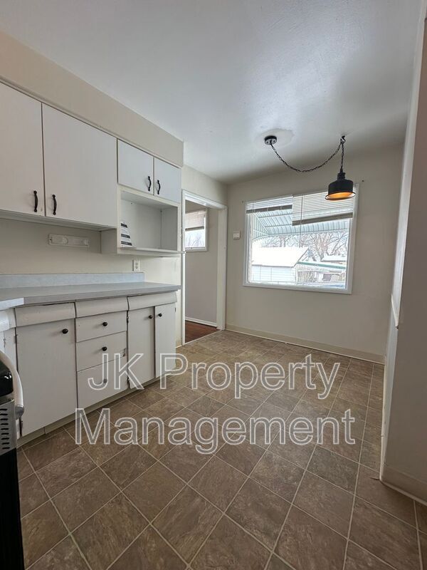 Foto del edificio - 1216 5th Ave NW
