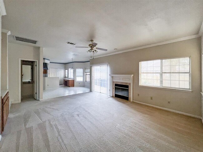 Foto del edificio - 6204 Old Harbor Ln