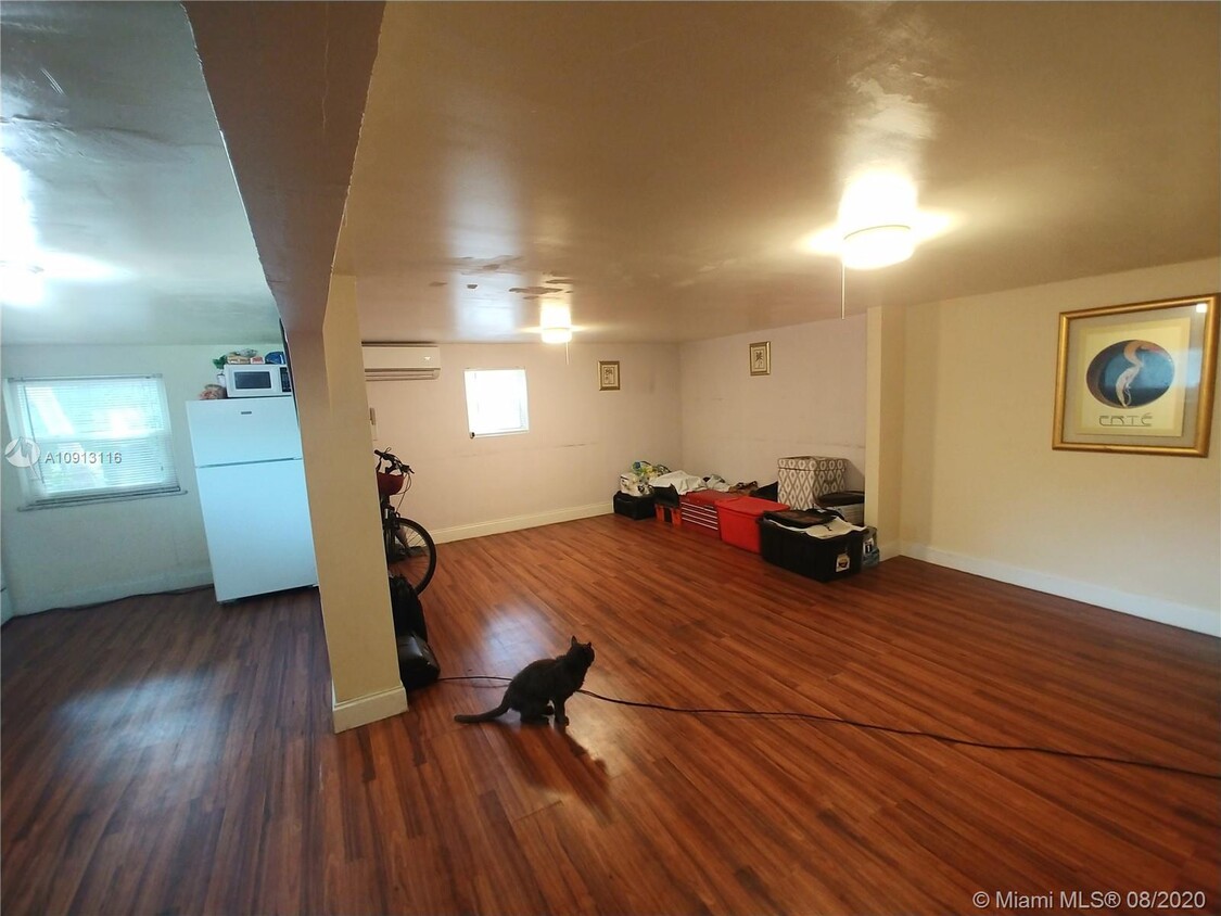 Primary Photo - 707 SW 8th Ave