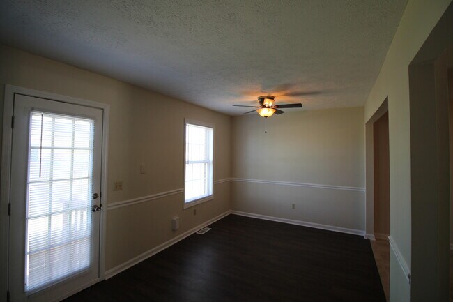 Building Photo - 209 Coburn Dr