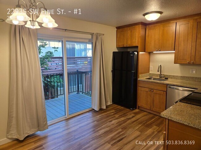 Foto del edificio - HALF MONTH RENT OFF at move in ! Beautiful...