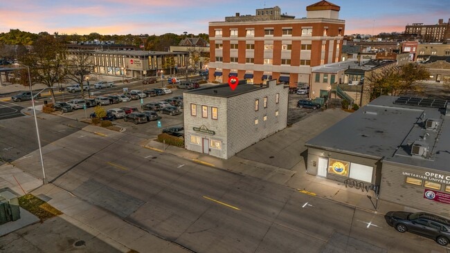 Building Photo - 15 3rd St