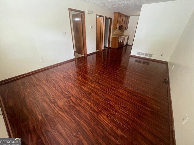 Foto del edificio - 986 Locust Dr NE