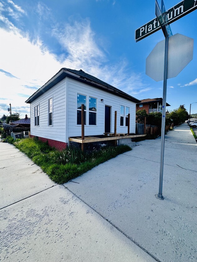 547 S Colorado St, Butte, MT 59701 House Rental in Butte, MT