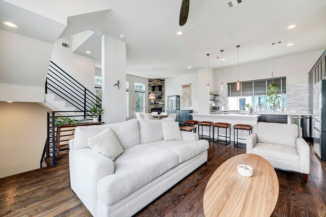 Photo - 5622 Kiam St House