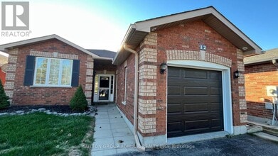 Building Photo - 12 Revelstoke Ct