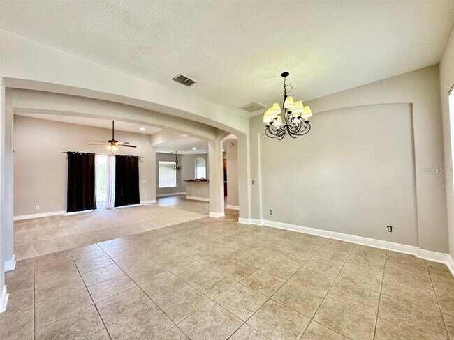 Building Photo - 10530 Palm Cove Ave