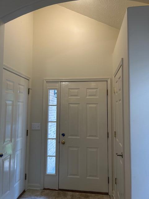 Building Photo - 220 White Oak Trace