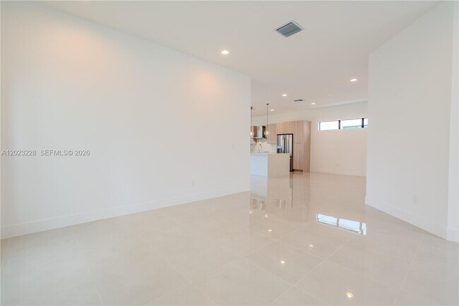 Foto del edificio - 1427 SW 23rd St