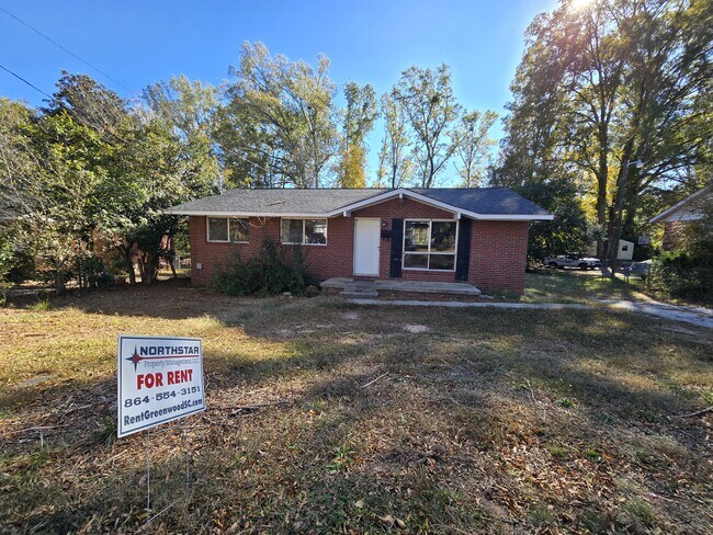 Building Photo - 122 S-24-740