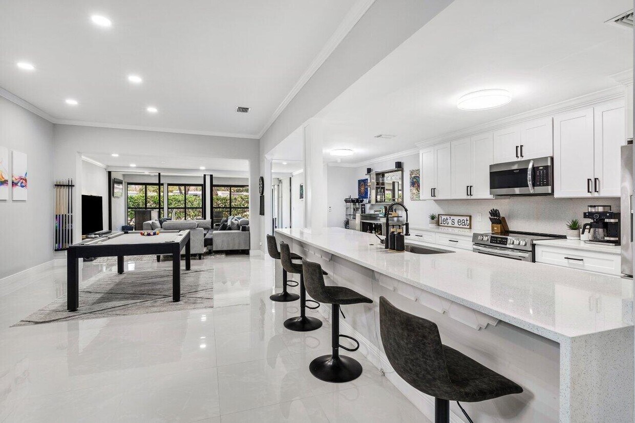 Foto principal - 6727 Palermo Way