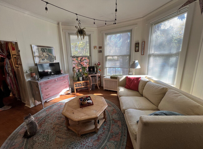 Foto del edificio - 4606 N Damen Ave
