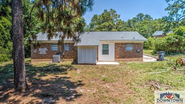 Building Photo - 3422 Chadborne St