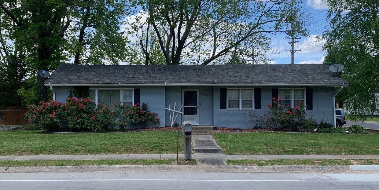 Foto principal - Cute home on SouthWest side of Carbondale