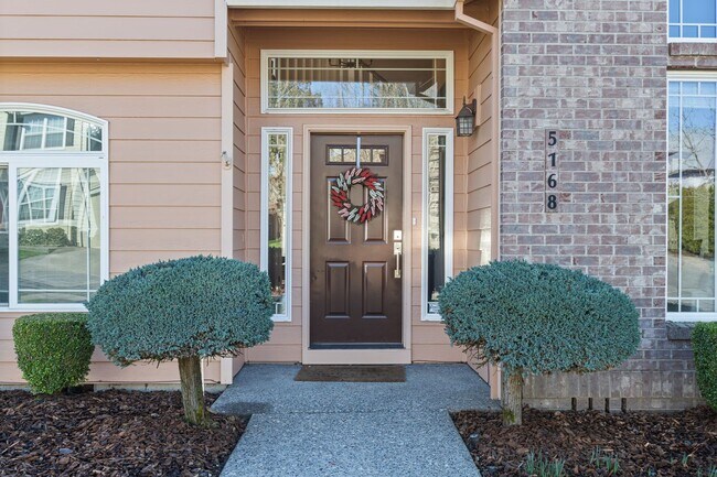 Foto del edificio - Stunning SE Gresham Home w/ Huge Bonus Room!