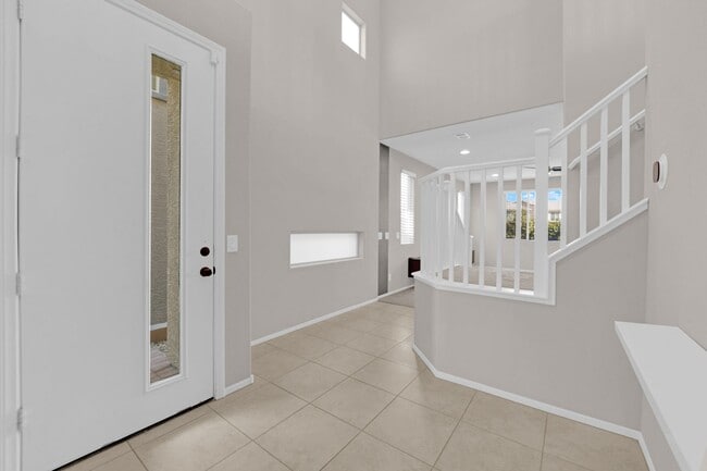 Building Photo - Beautiful House near Durango Curve