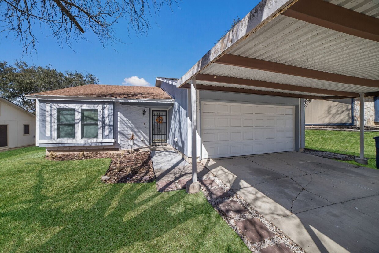 Primary Photo - 5407 Vis Ct Dr